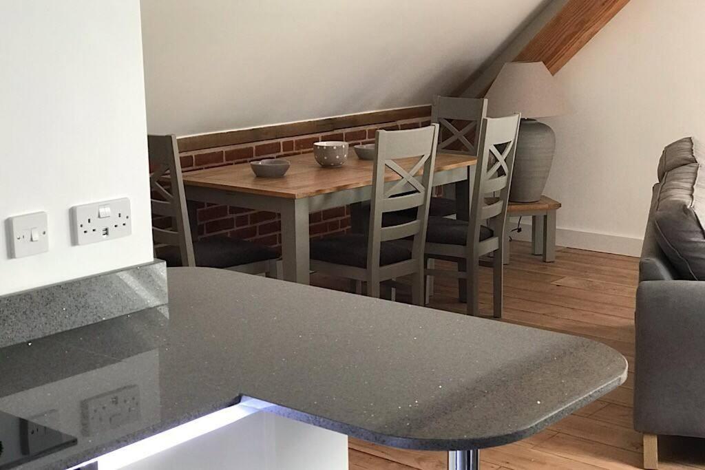 Beautiful Rural Apt, Walking Distance To Three Choirs Vineyard/Brassiere Gloucestershire Apartment Newent Екстериор снимка
